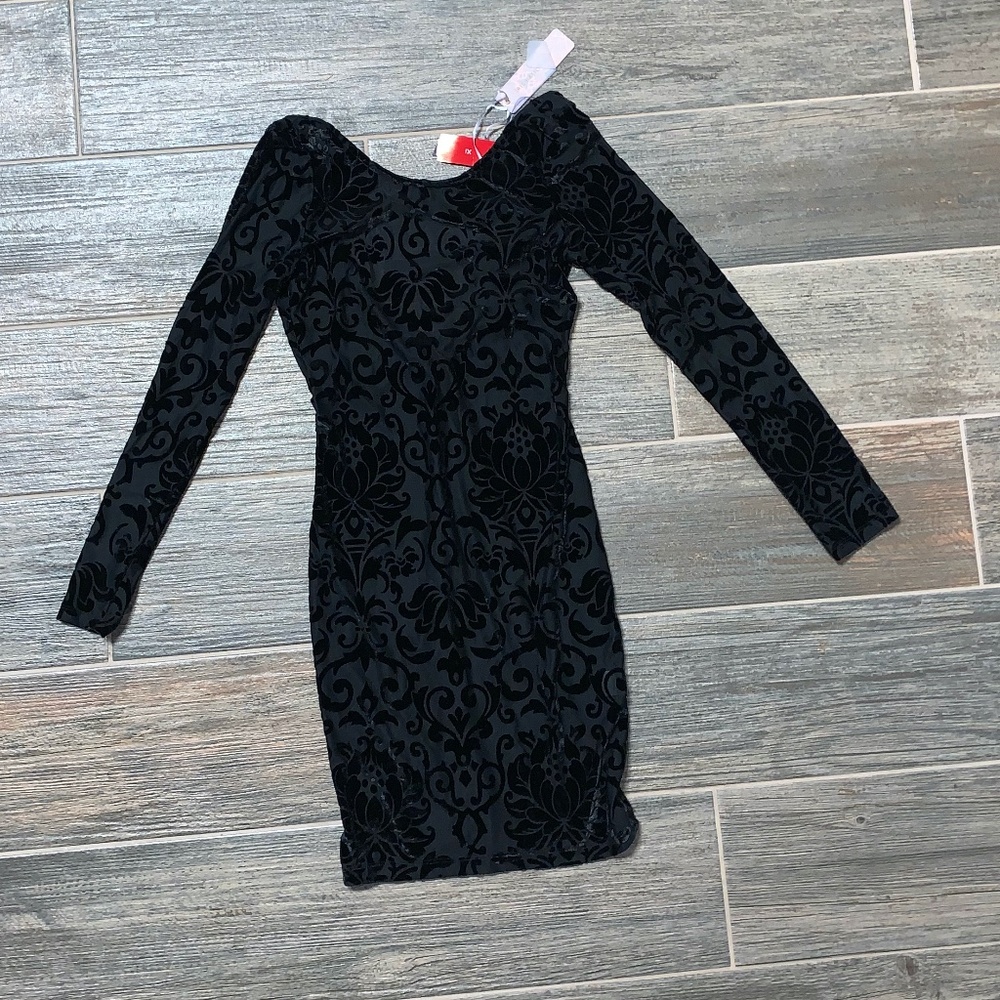 🍦🍩Black Velvet Floral Dress